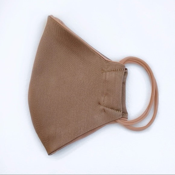 🤎 Nude Satin Face Mask - Picture 2 of 4